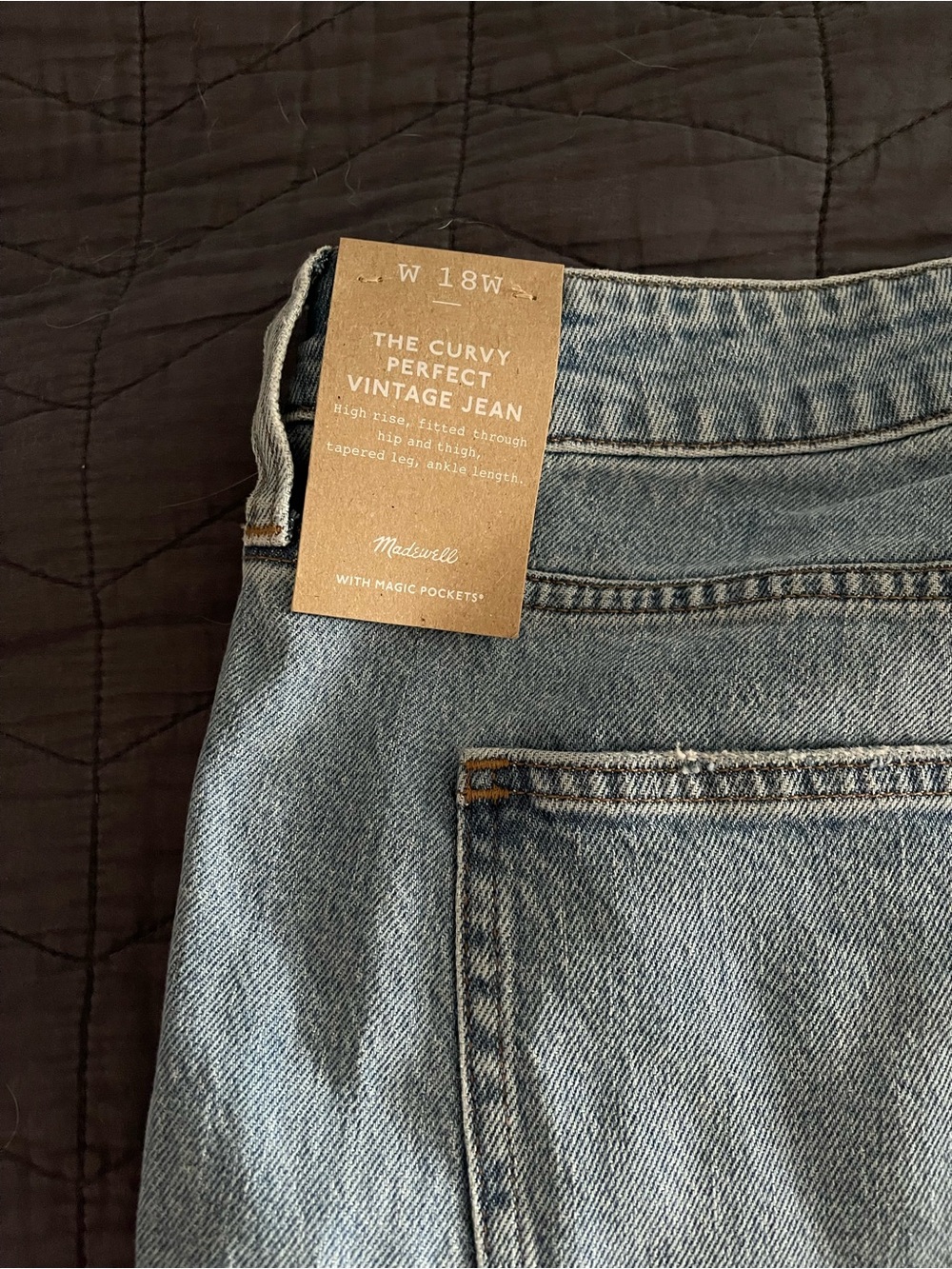 Madewell Light Blue Vintage Curvy Jeans with Brown Leather Tag - Picture 2 of 4